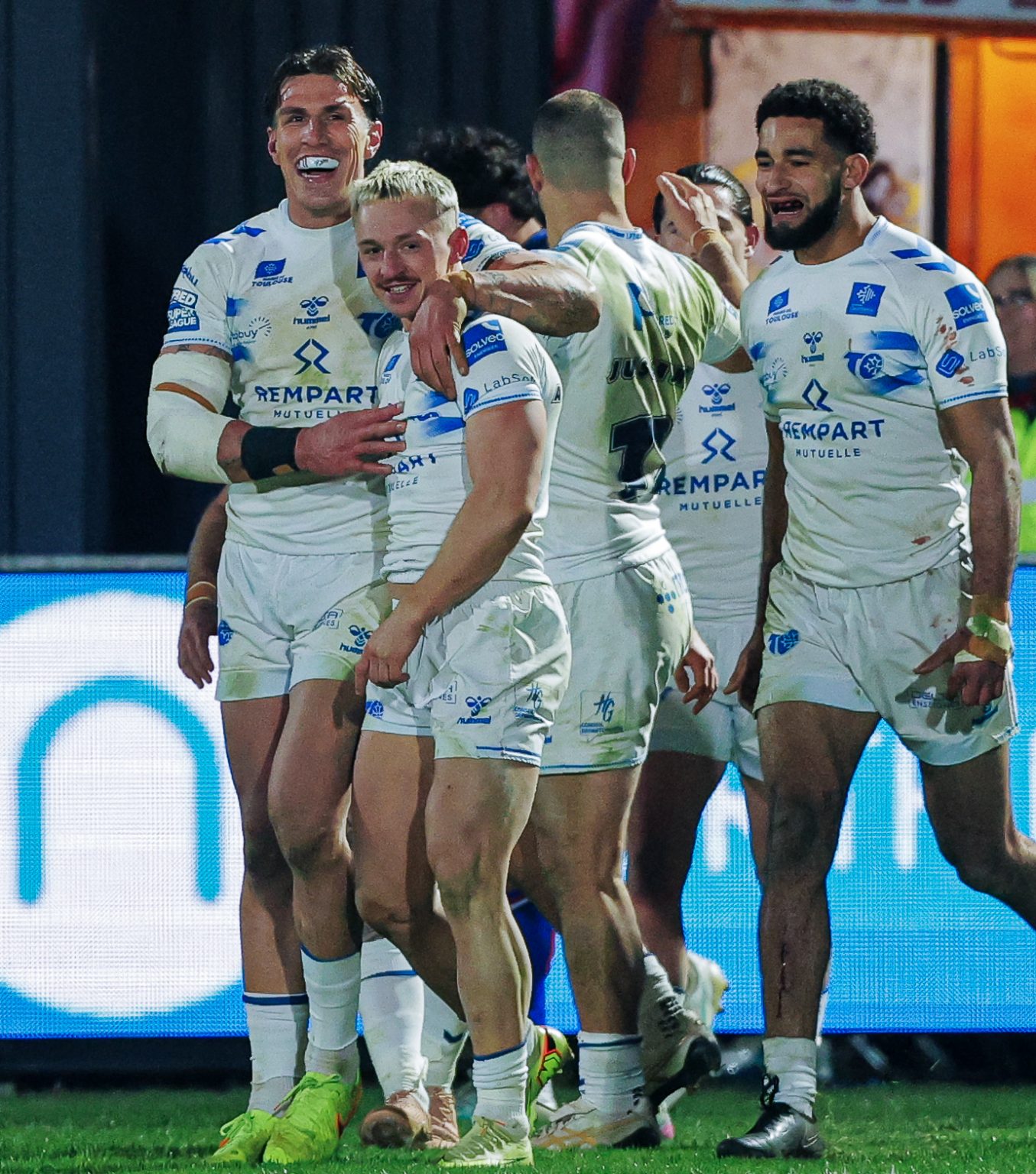 Le Toulouse Olympique lance sa saison par un succès héroïque à Wakefield